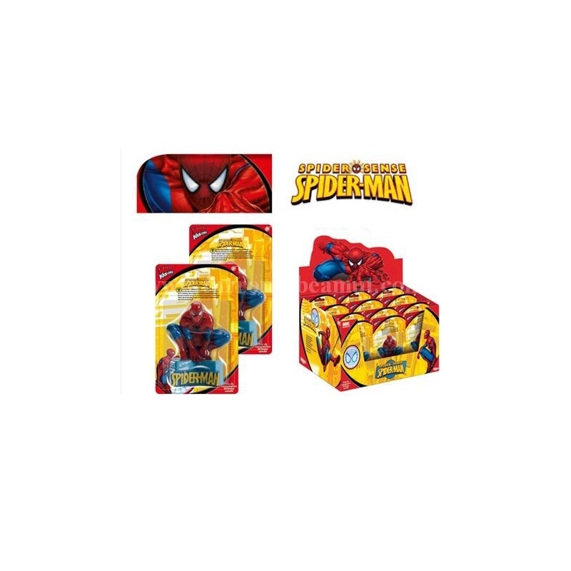 Des Bougies Spiderman pour immortaliser son anniversaire